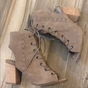 Sole Society lace up sandal